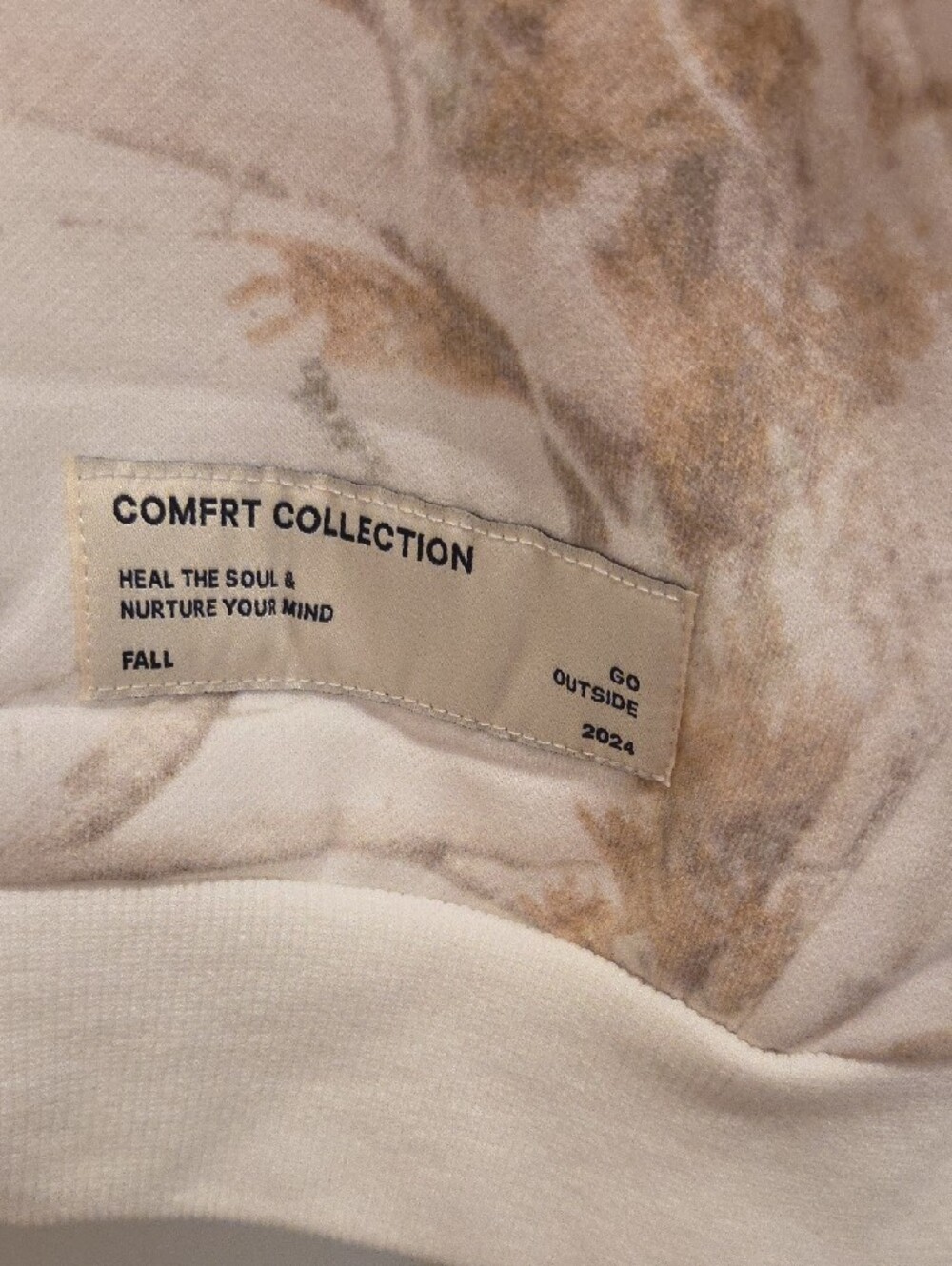 Comfrt Oversized Woman's White Oak Hoodie - Picture 3 of 6